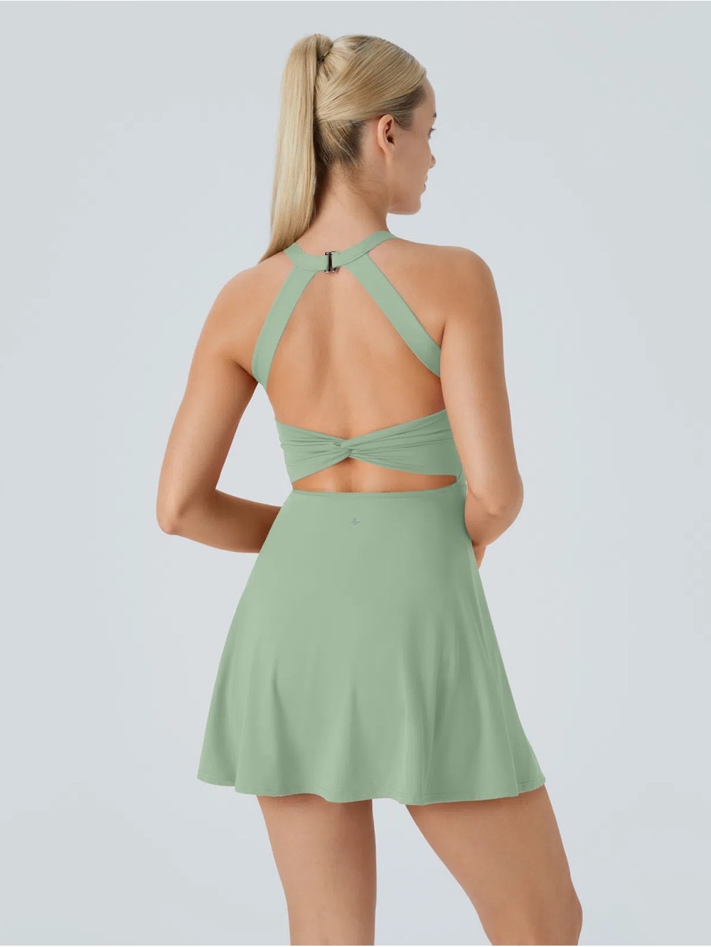 EUC Halara Backless Twisted Active Dress Size M Light Green